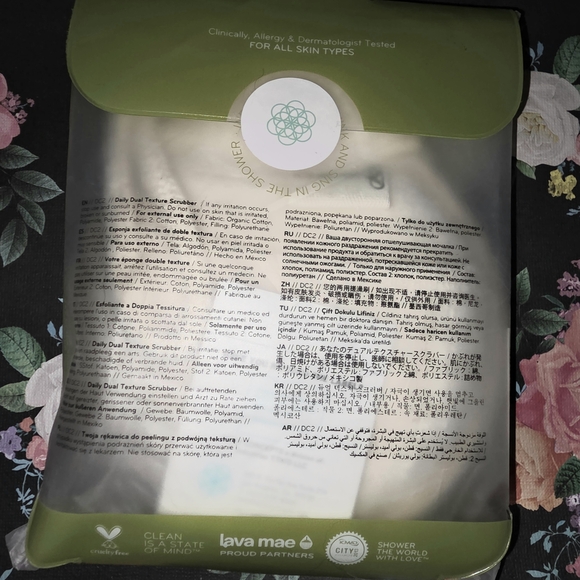 Daily Concepts Dual Texture Scrubber - White - Picture 2 of 2